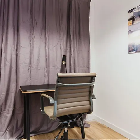 Blueground Les Corts Balcony Ac Wd Bcn-157 Appartement Barcelone