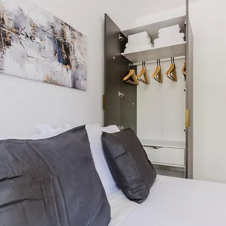 Blueground Les Corts Balcony Ac Wd Bcn-157 Барселона