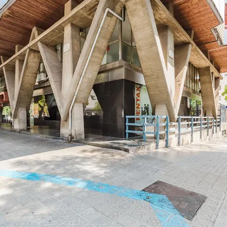 Blueground Les Corts Balcony Ac Wd Bcn-157 Апартаменты